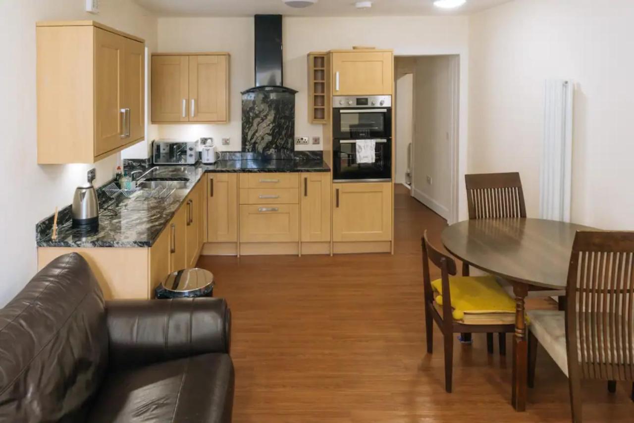 Homely 3 Bedroom In The Heart Of Central Edinburgh Edimburgo Exterior foto