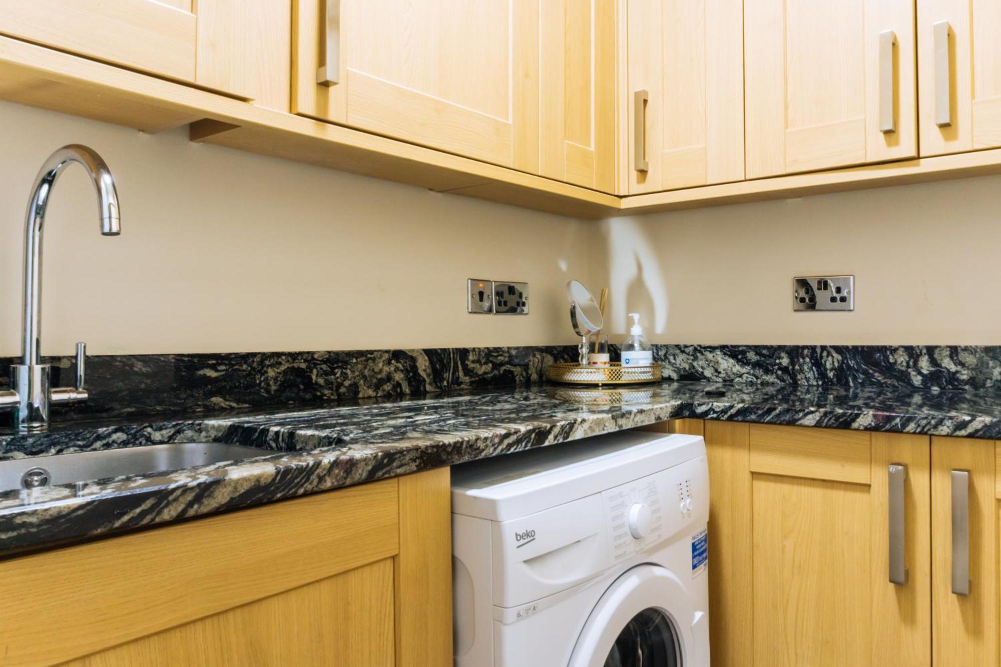 Homely 3 Bedroom In The Heart Of Central Edinburgh Edimburgo Exterior foto